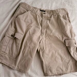 Men's Tan Cargo Shorts ?SIZE 36???